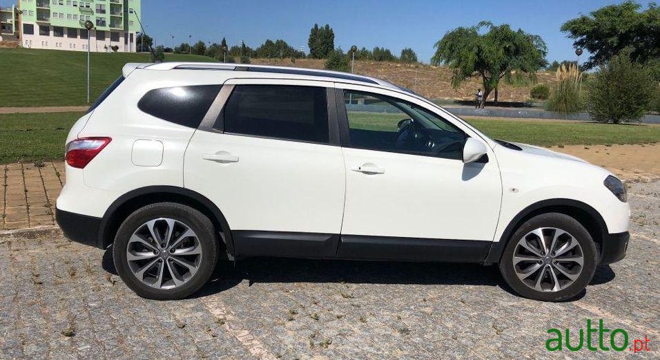 2011' Nissan Qashqai Teckna Primium photo #3