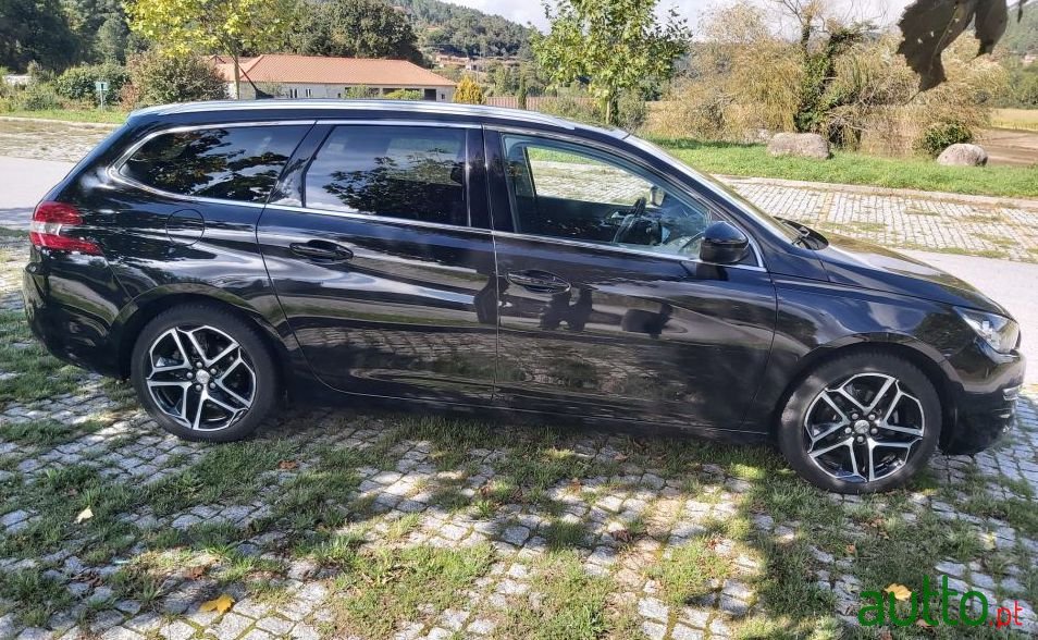2015' Peugeot 308 Sw photo #4