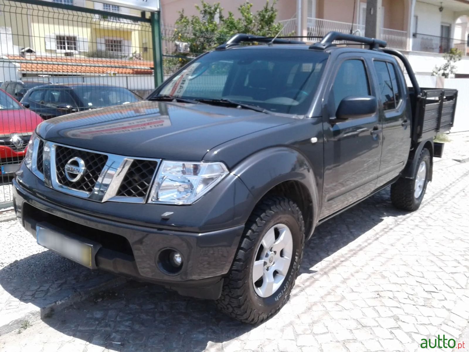 thumbnail image 2 of Nissan Navara 2006-12 Gear Boot – Leather With Blue Stitch, Black, With Plastic Frame 2 of 3