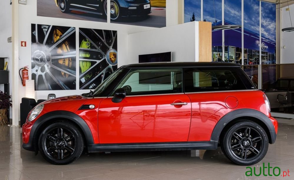 2013' MINI One D photo #2