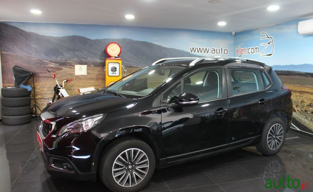 2019' Peugeot 2008 photo #1