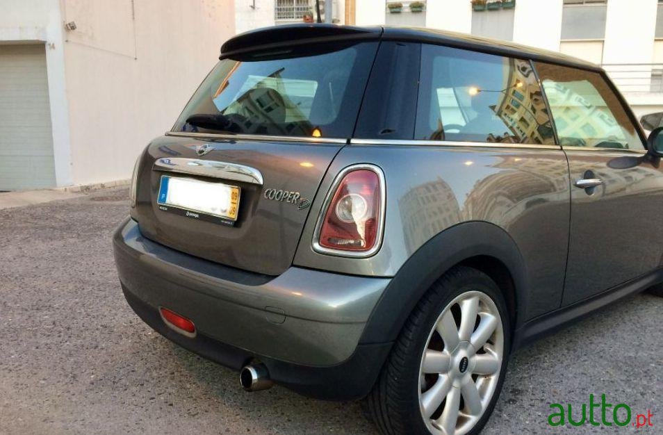2009' MINI Cooper photo #4