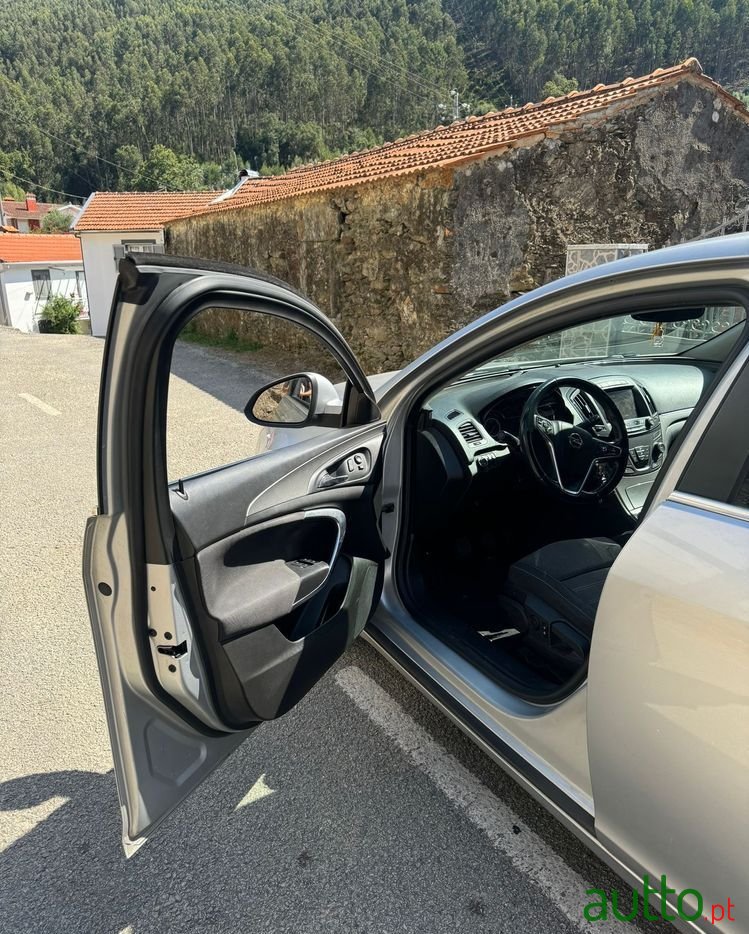 2013' Opel Insignia photo #4