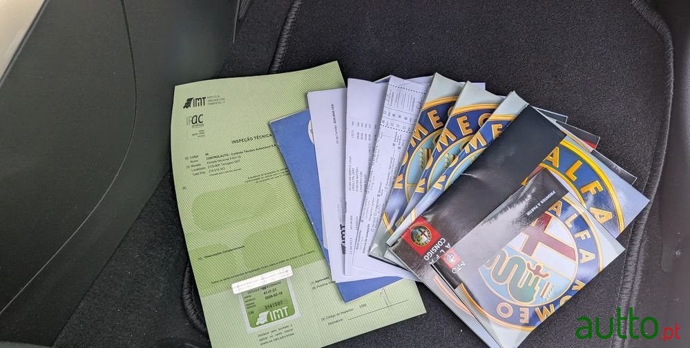 2010' Alfa Romeo MiTo photo #5