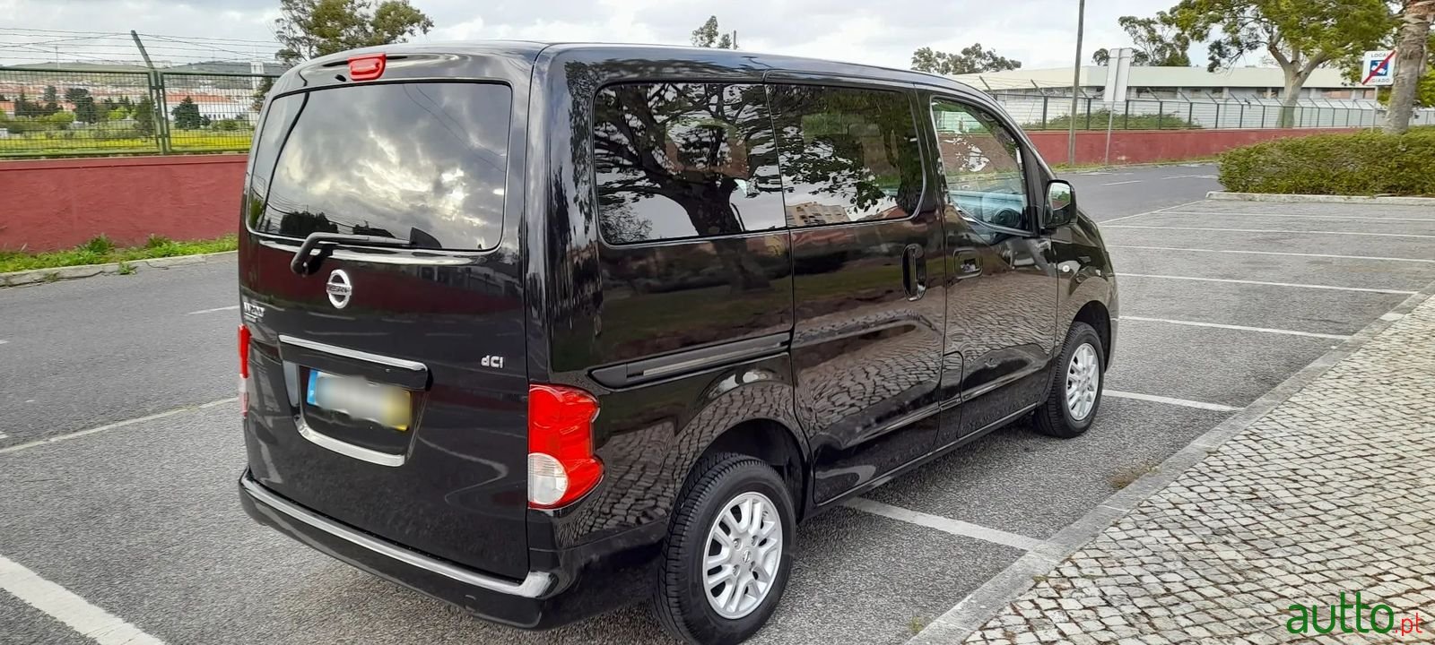 2015' Nissan NV200 photo #4
