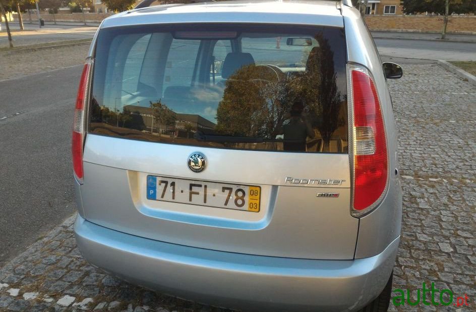 2008' Skoda Roomster 1.2 Htp Style photo #3
