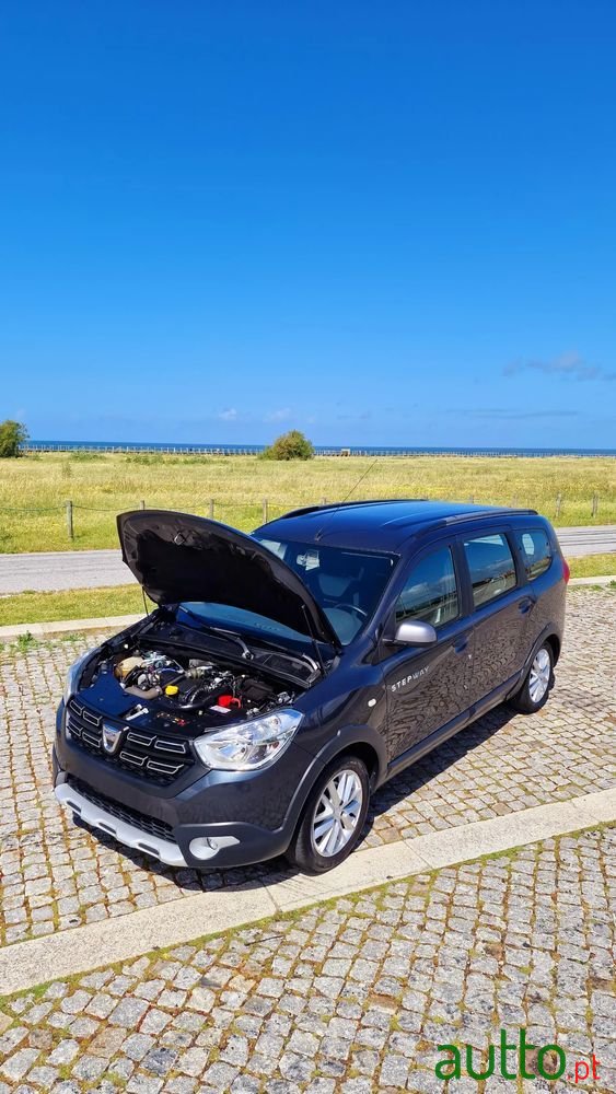2018' Dacia Lodgy 1.5 Dci Stepway 7L photo #4