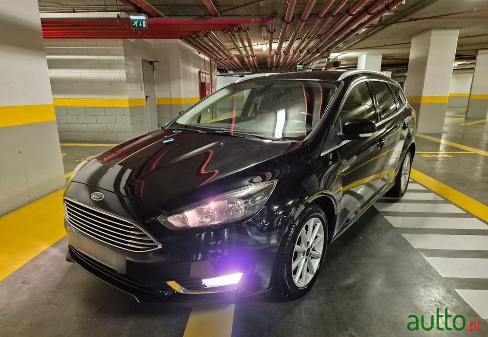 2015' Ford Focus Sw photo #3