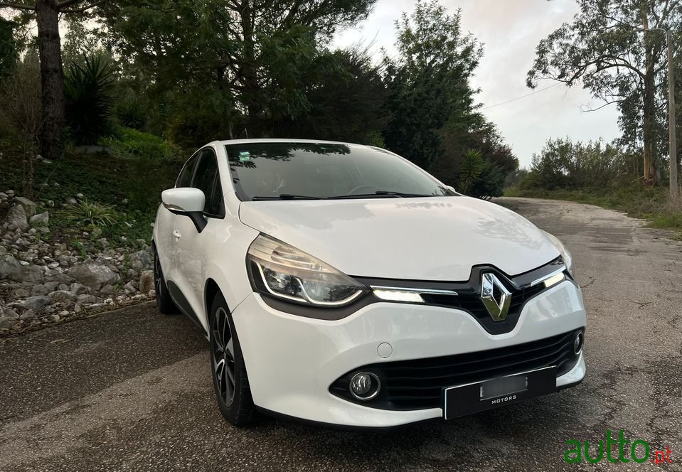 2016' Renault Clio photo #3