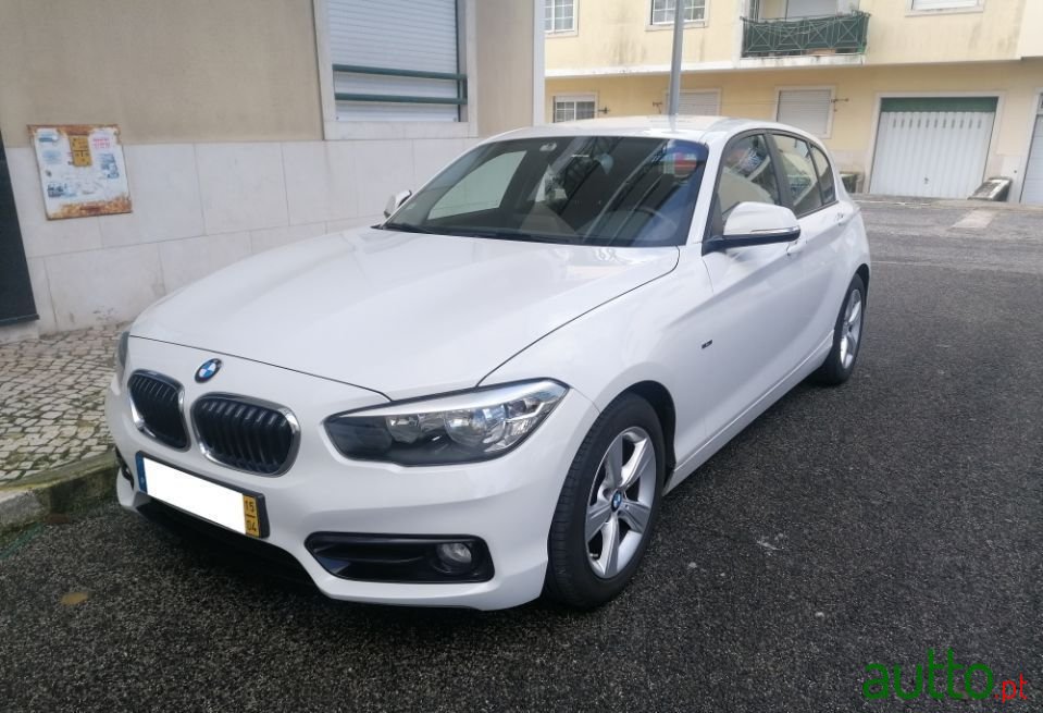 2015' BMW 116 Sport photo #2