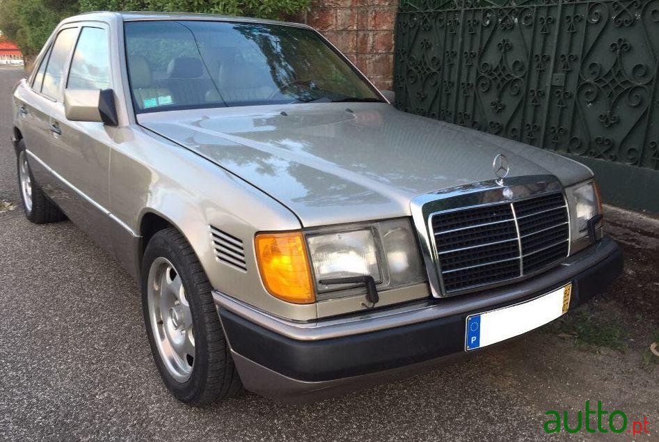1992' Mercedes-Benz 300 D 250 Turbo Versão Americana photo #1
