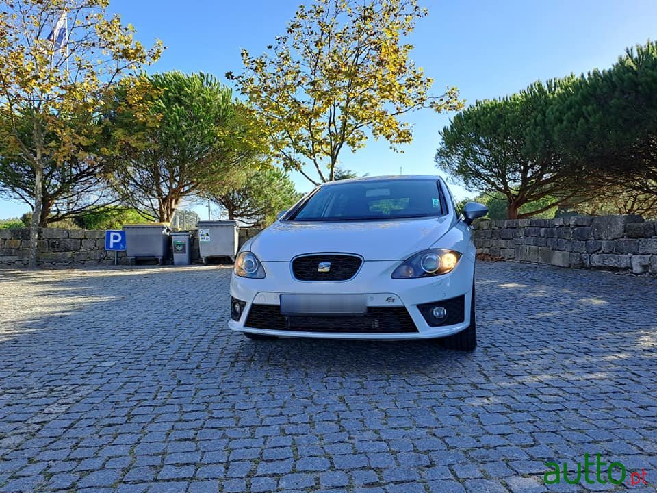 2012' SEAT Leon photo #7