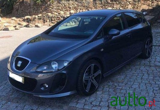 2010' SEAT Leon 1.6 Tdi Kit Cupra photo #1