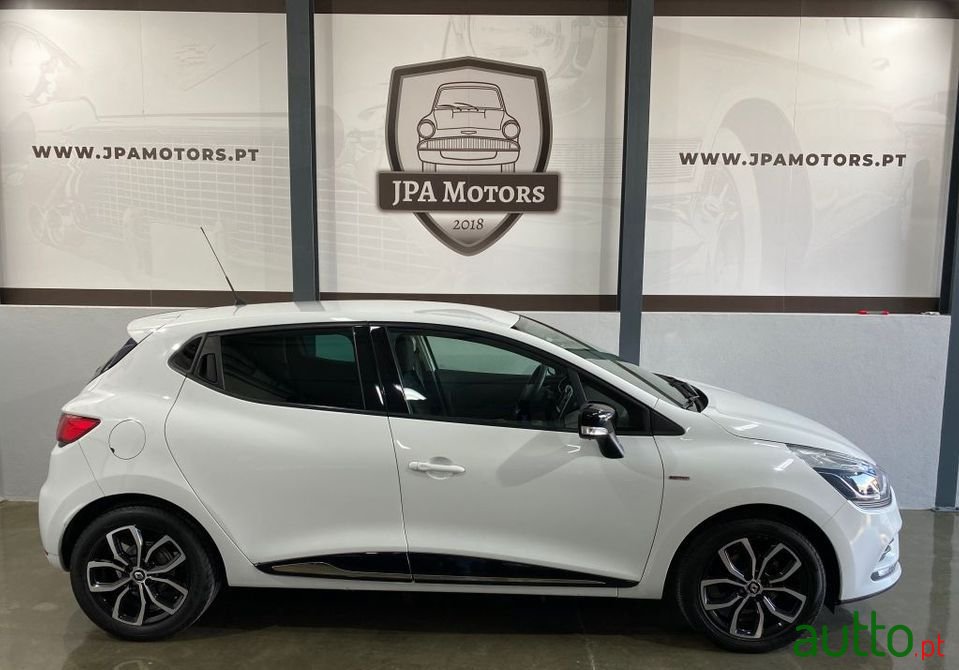 2017' Renault Clio photo #3