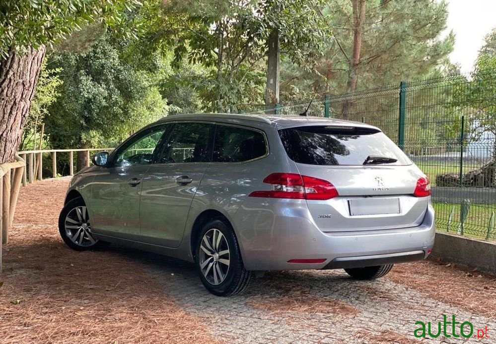 2018' Peugeot 308 Sw photo #4