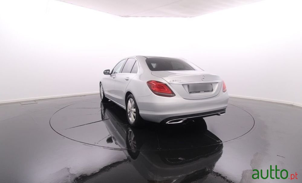 2020' Mercedes-Benz C 220 photo #5