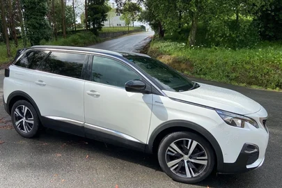 2019' Peugeot 5008
