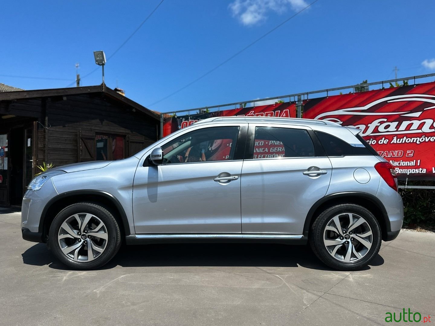 2016' Citroen C4 Aircross photo #6