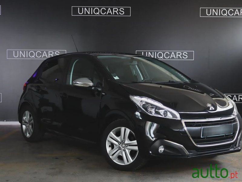 2016' Peugeot 208 photo #2
