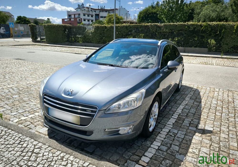 2012' Peugeot 508 Sw photo #1