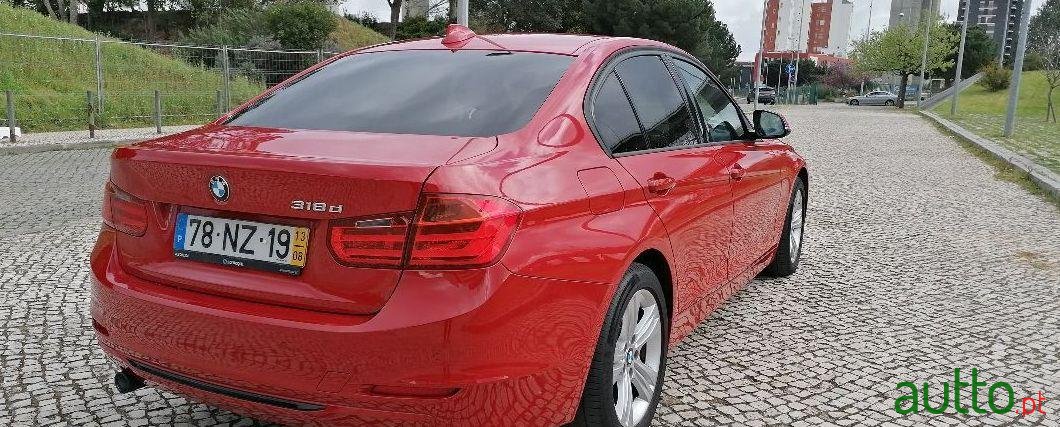 2013' BMW 318 D Line Sport photo #3