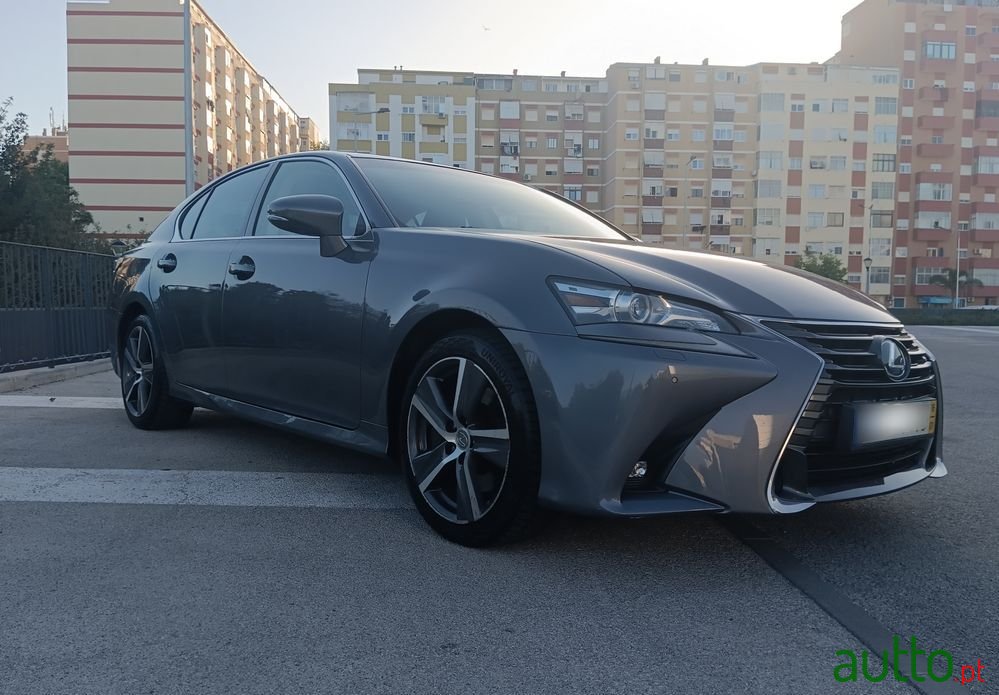 2016' Lexus Gs 300H photo #1