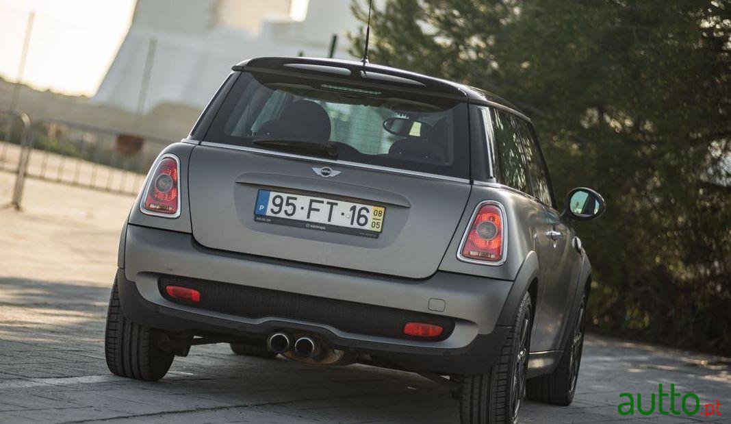 2008' MINI Cooper S Nacional photo #1