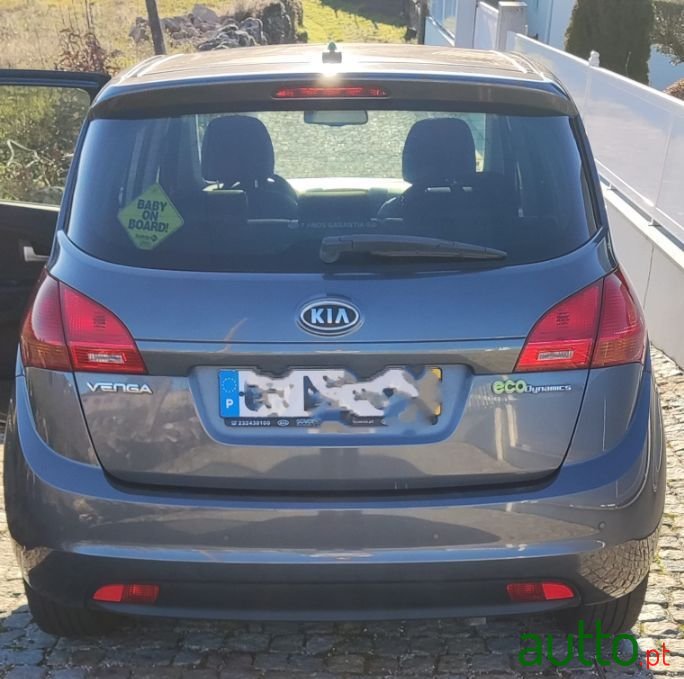 2013' Kia Venga photo #4