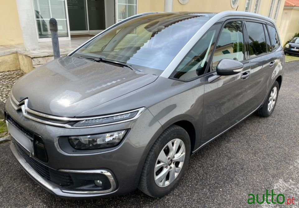 2019' Citroen Grand C4 SpaceTourer photo #6