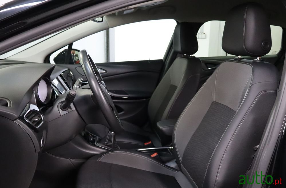 2021' Opel Astra Sports Tourer photo #6