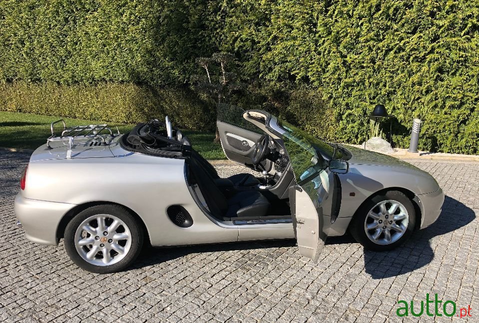 2001' MG MGF photo #1