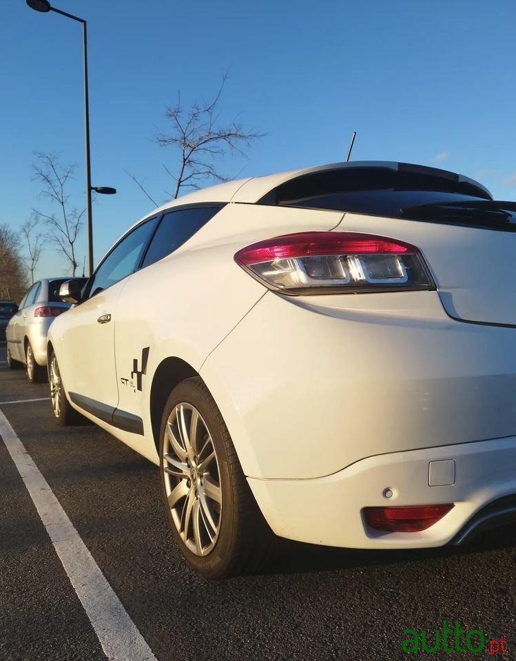 2010' Renault Mégane Coupe 1.5 Dci Gt Line photo #5