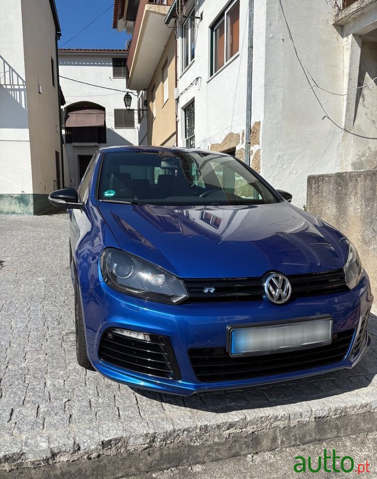 2010' Volkswagen Golf photo #1