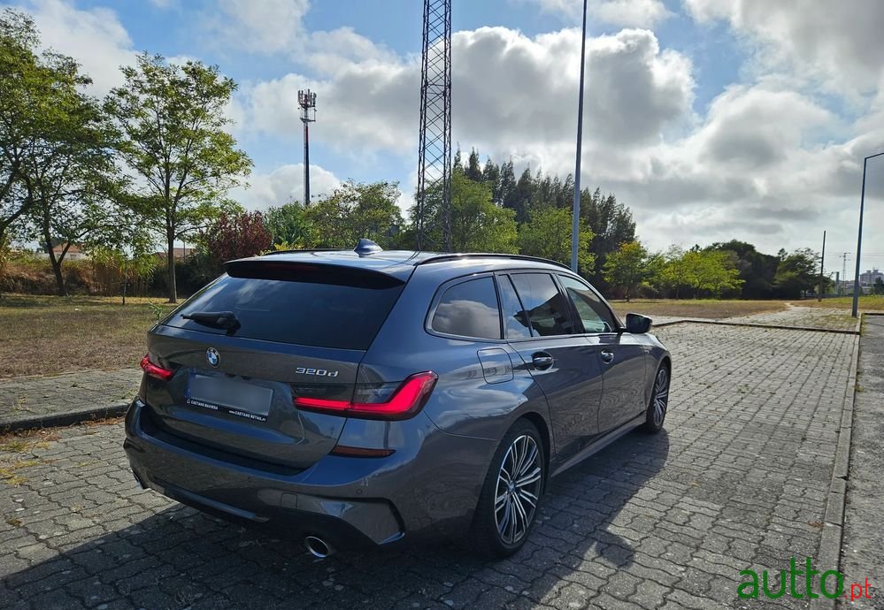 2021' BMW Série 3 D Touring photo #4