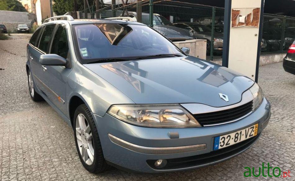 2004' Renault Laguna Break photo #3