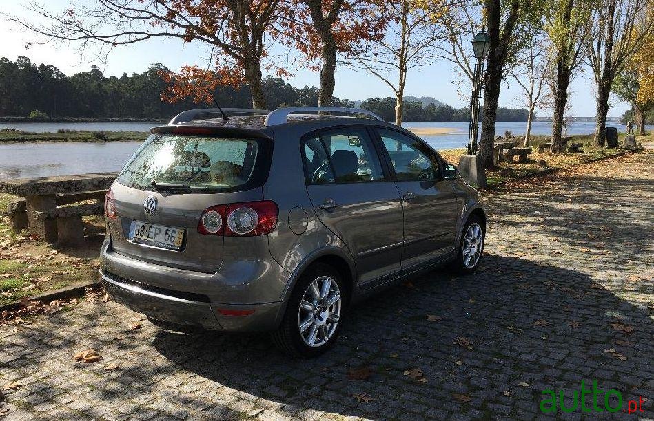 2007' Volkswagen Golf Cross photo #1