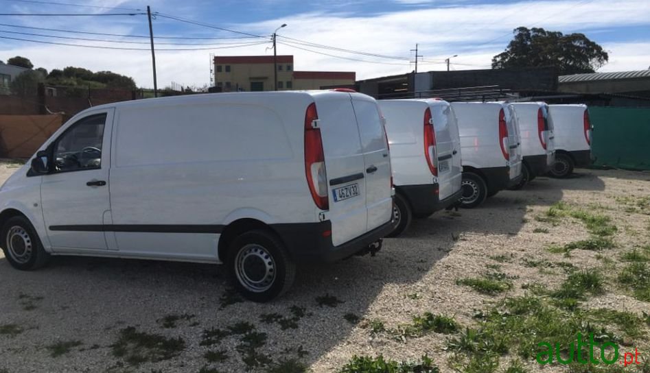 2011' Mercedes-Benz Vito photo #3