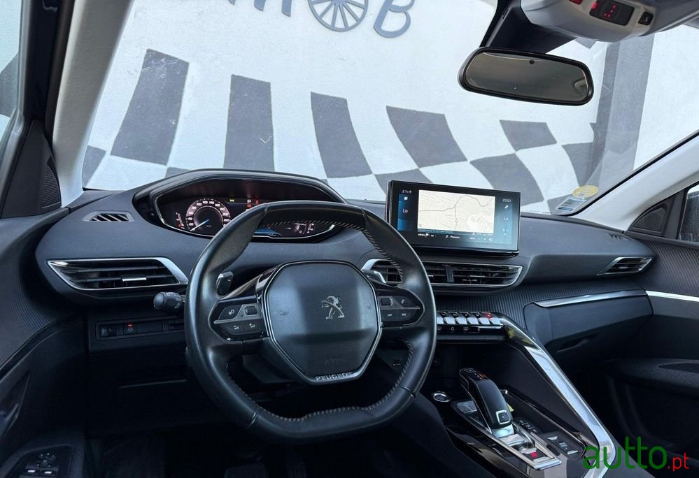 2021' Peugeot 3008 photo #5