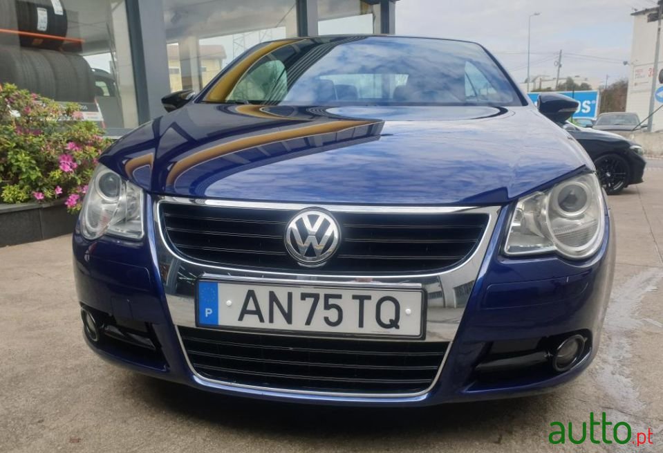 2009' Volkswagen Eos photo #5