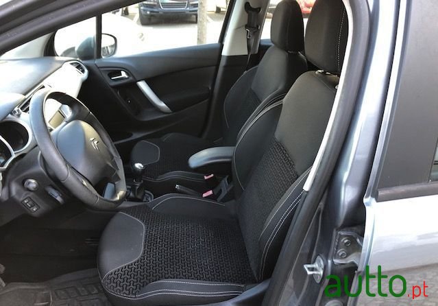 2010' Citroen C3 photo #4