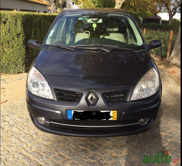 2007' Renault Scenic 2.0 Dci Se Exclusive Auto. photo #2