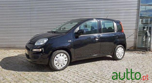 2017' Fiat Panda photo #2