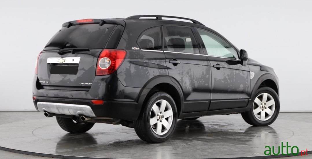 2010' Chevrolet Captiva photo #5