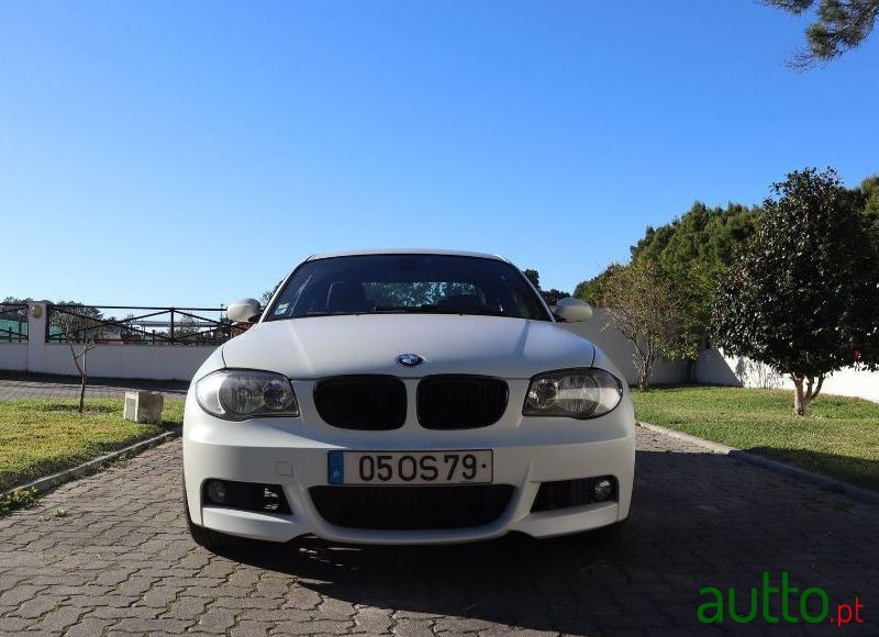 2008' BMW 120 photo #2