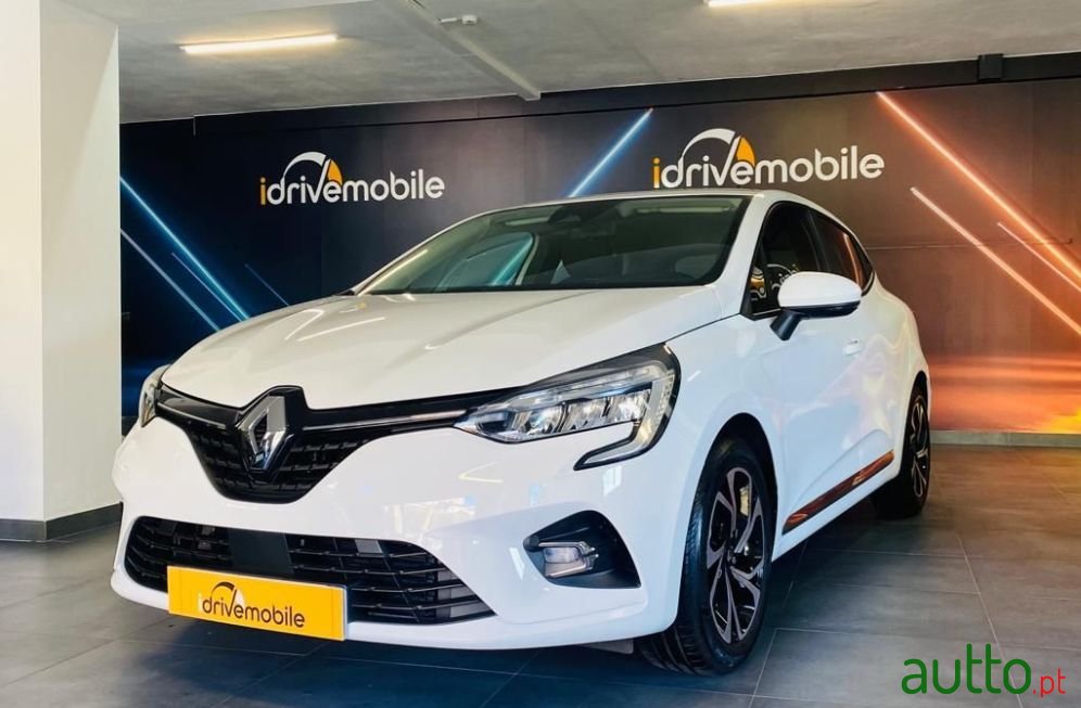 2020' Renault Clio photo #2