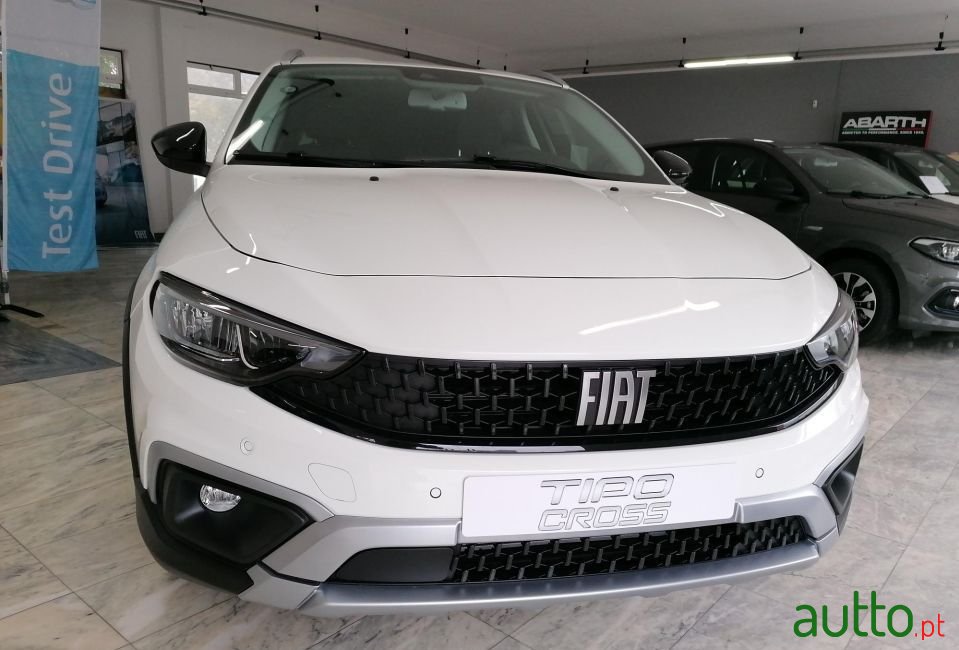 2021' Fiat Tipo photo #2