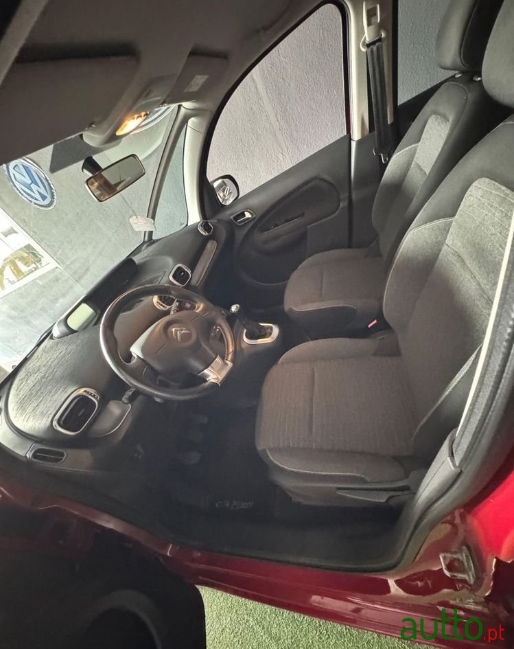 2016' Citroen C3 Picasso photo #5