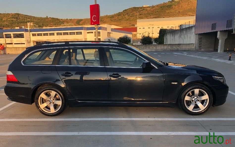 2010' BMW 520 photo #3