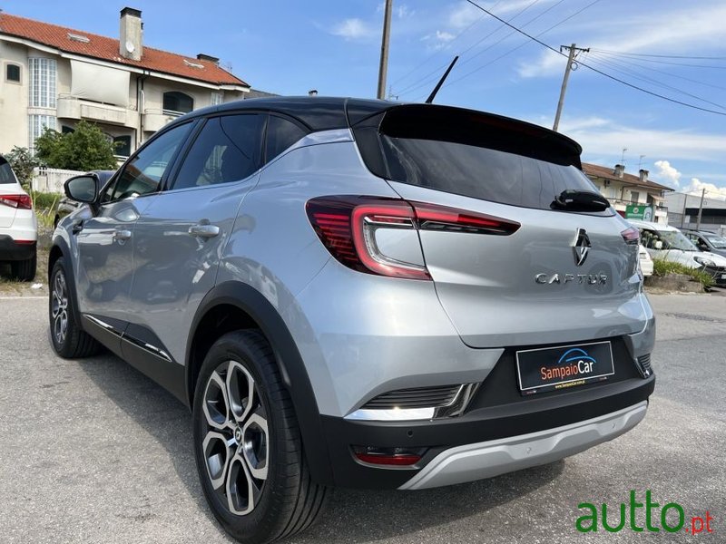 2022' Renault Captur photo #5