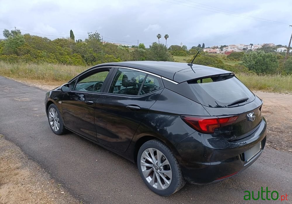 2016' Opel Astra photo #4